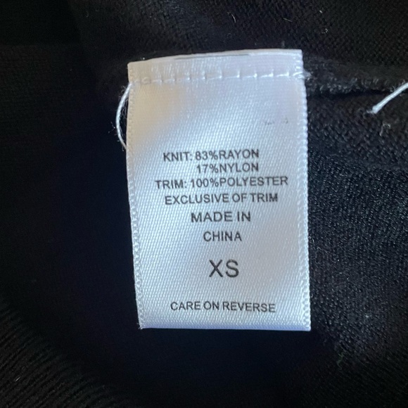 New York & Company Mock-Neck Sweater with Faux-Leather Bow NWT - Picture 5 of 5